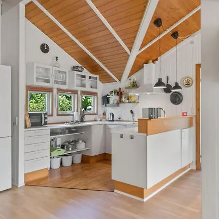 1 Bedroom Cozy In Jaegerspris