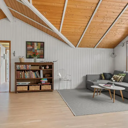 1 Bedroom Cozy In Jaegerspris